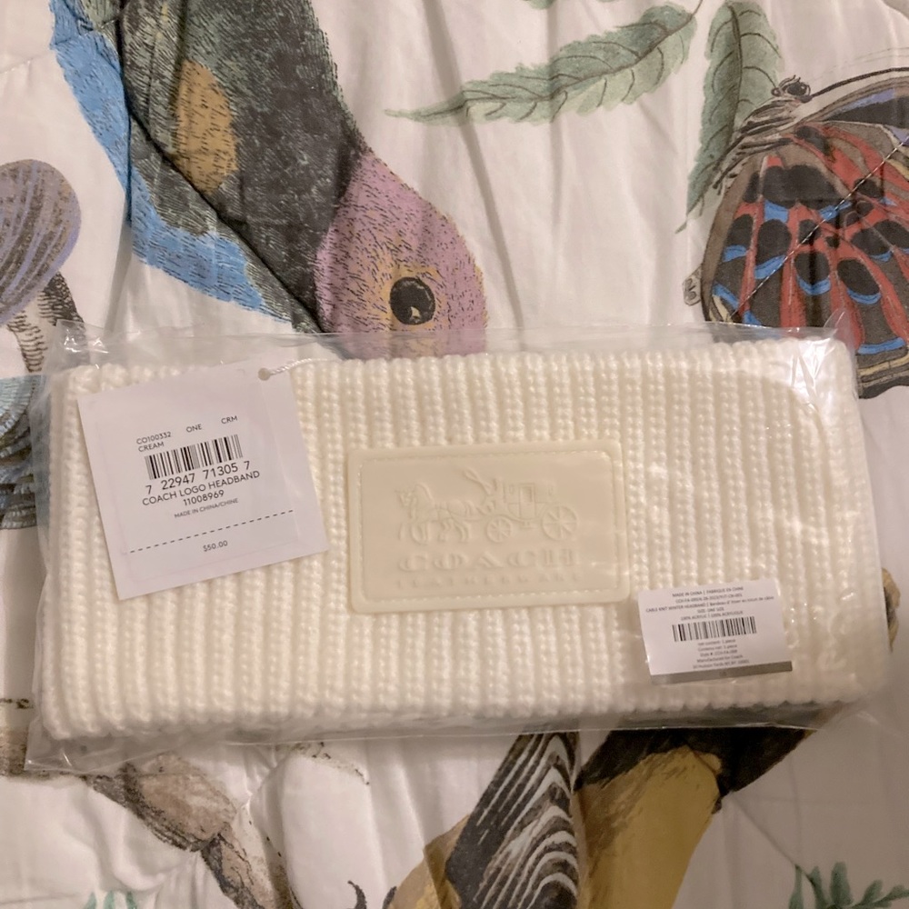 *BNWT* Coach logo knitted headband